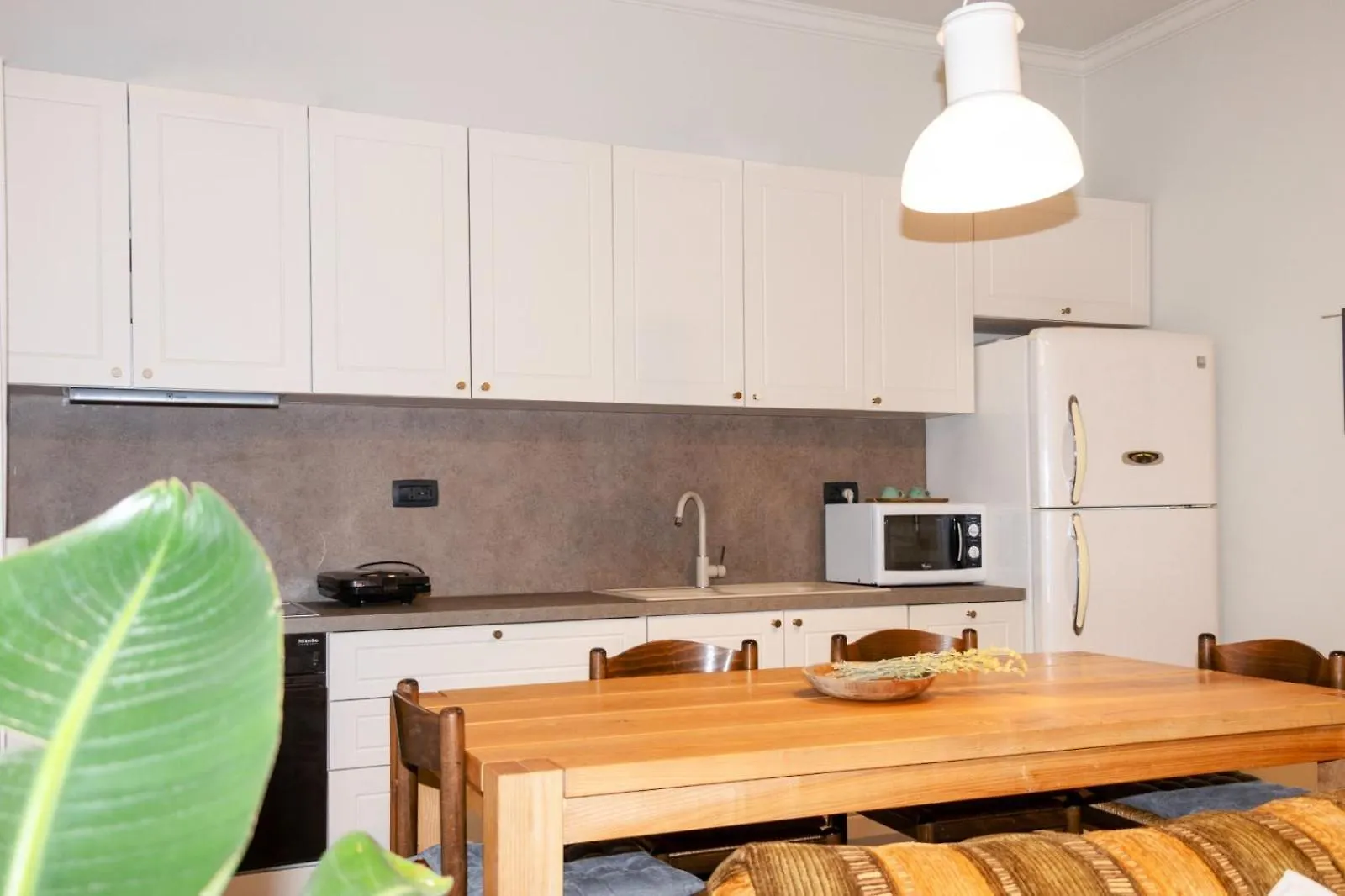 G House Apartment Tirana 0*,